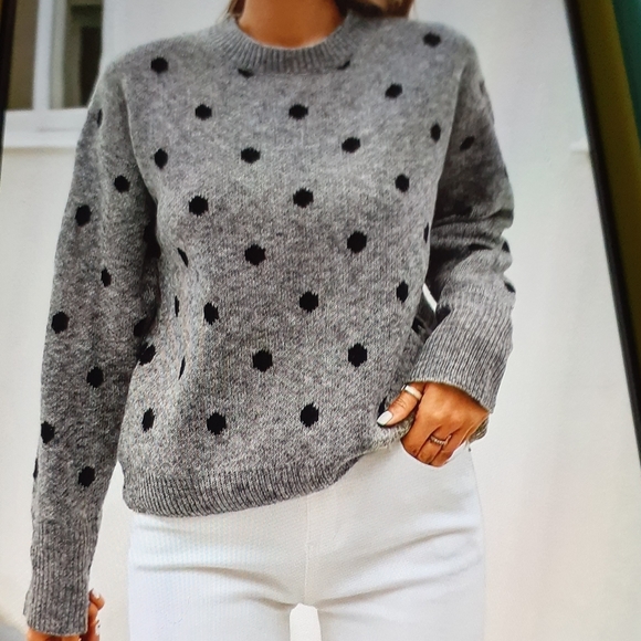 Polka Dotted Sweater - Picture 5 of 8